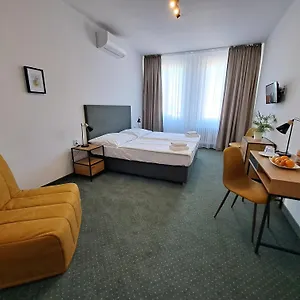 3* Otel Legie